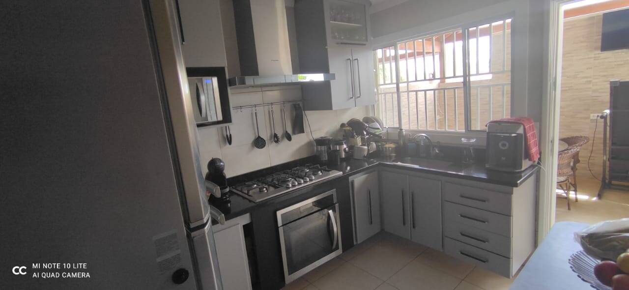 Sobrado à venda com 3 quartos, 134m² - Foto 11