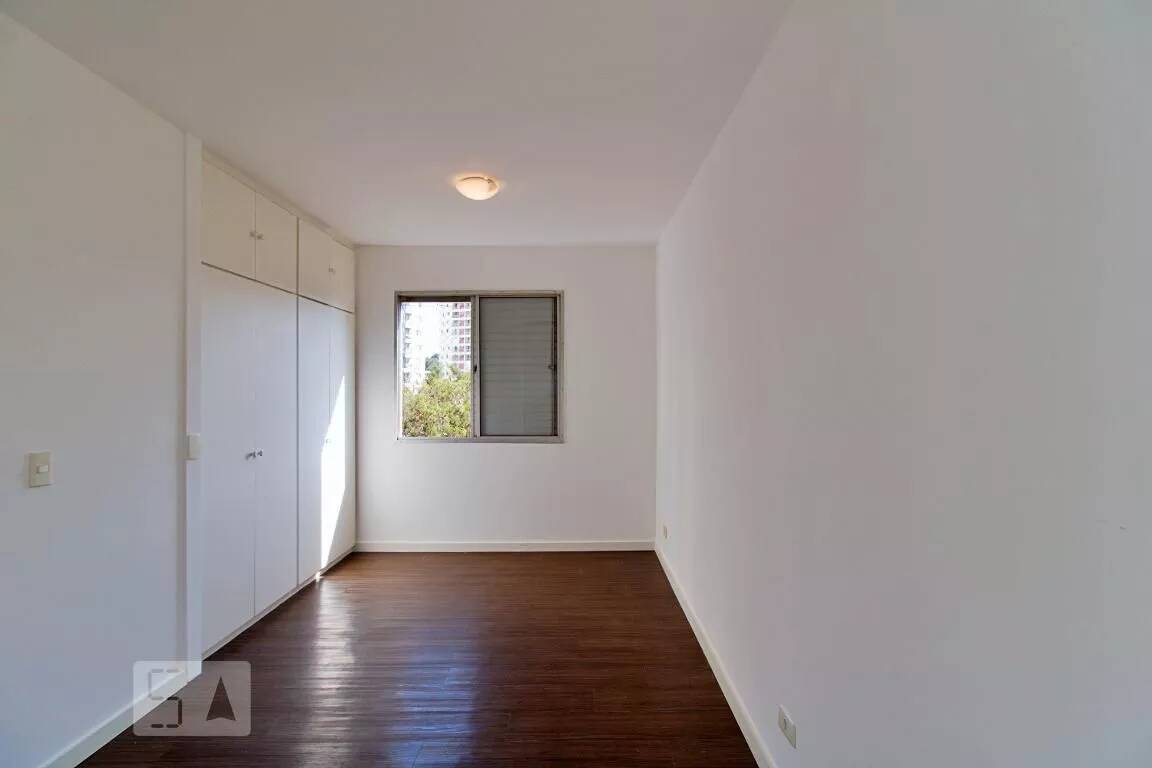 Apartamento para alugar com 2 quartos, 72m² - Foto 3