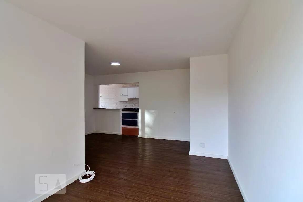 Apartamento para alugar com 2 quartos, 72m² - Foto 11