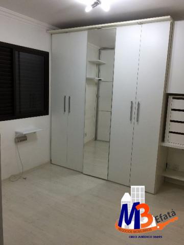 Apartamento à venda com 1 quarto, 40m² - Foto 2