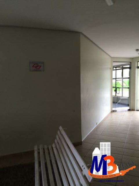 Apartamento à venda com 2 quartos, 60m² - Foto 3