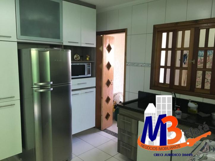 Sobrado à venda com 3 quartos, 125m² - Foto 1