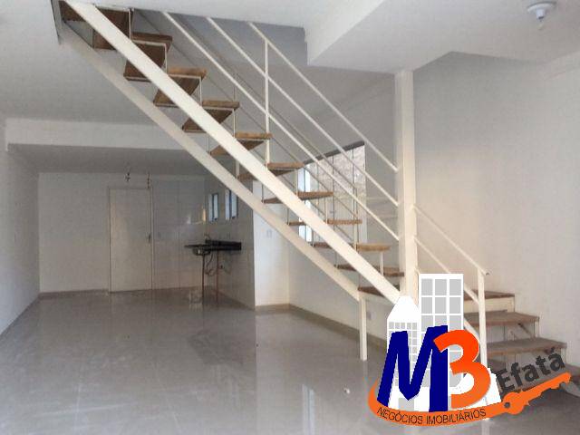 Sobrado à venda com 3 quartos, 130m² - Foto 1