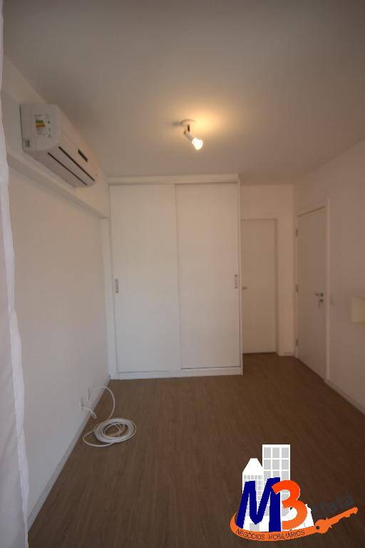 Apartamento para alugar com 1 quarto, 57m² - Foto 11