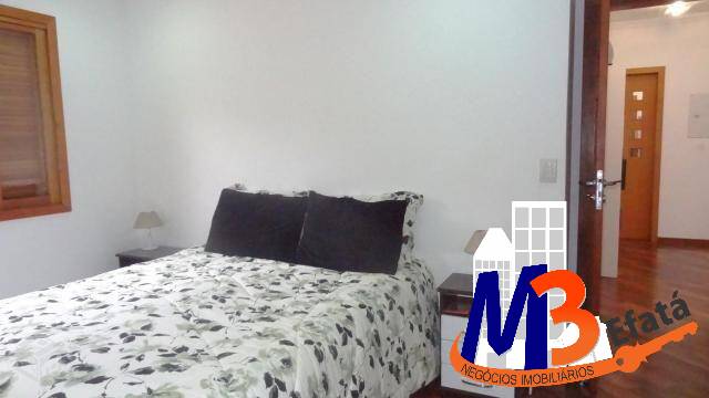 Casa à venda com 3 quartos, 201m² - Foto 26