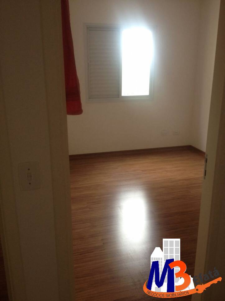 Apartamento à venda com 3 quartos, 117m² - Foto 2