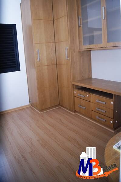 Apartamento para alugar com 3 quartos, 86m² - Foto 15